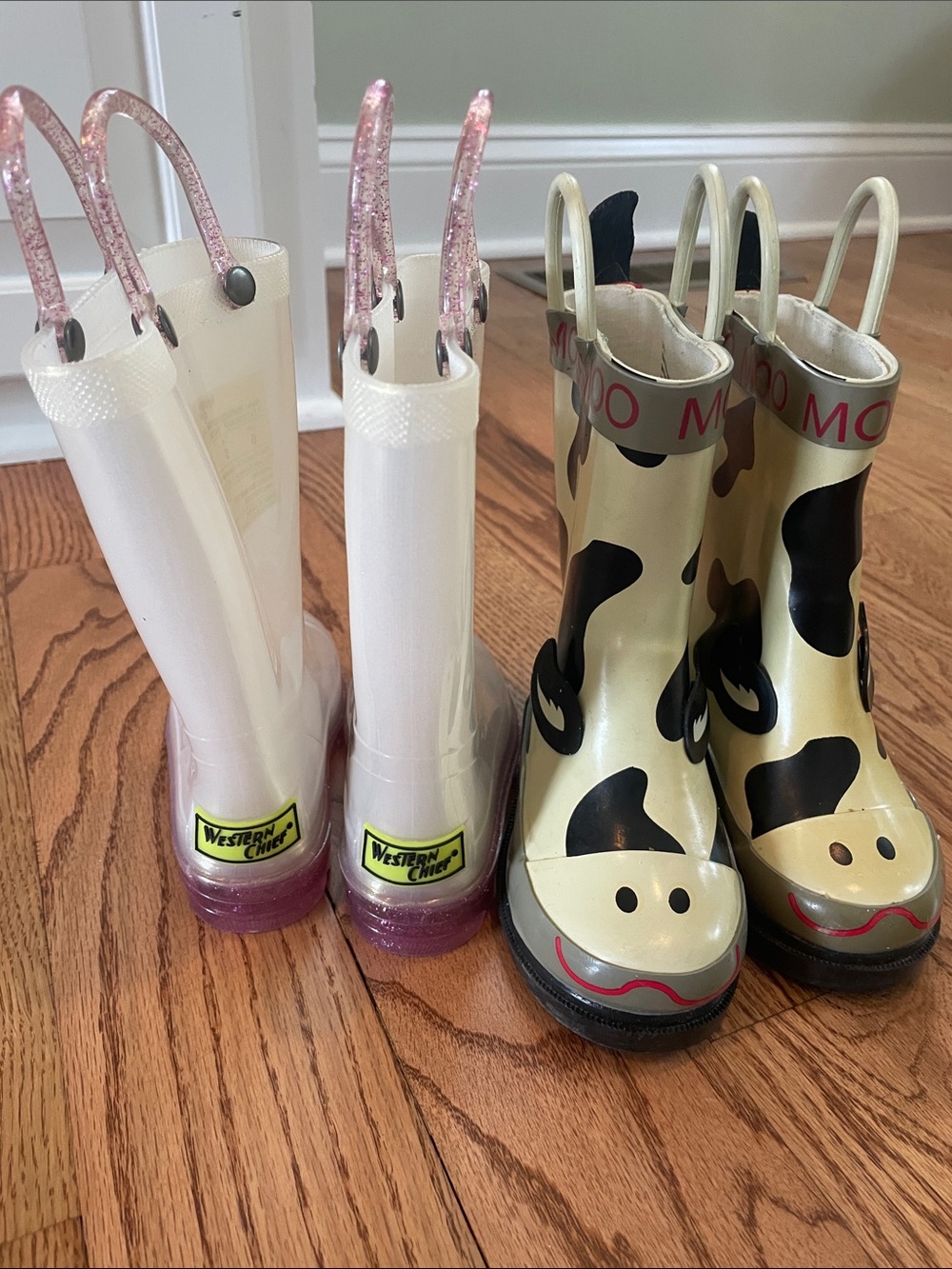 Western Chief Kids Rain Boots - White & Pink Glitter Handles and Cream Cow Print